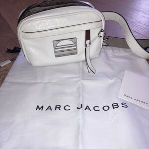 Marc Jacobs White Leather Camera Crossbody with Silver Hardware